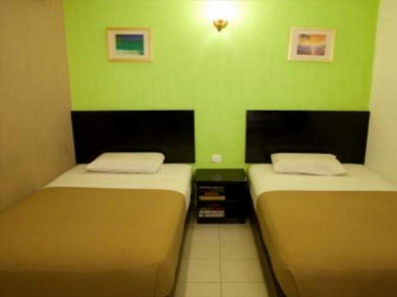 Hotel Ria Johor Bahru Esterno foto